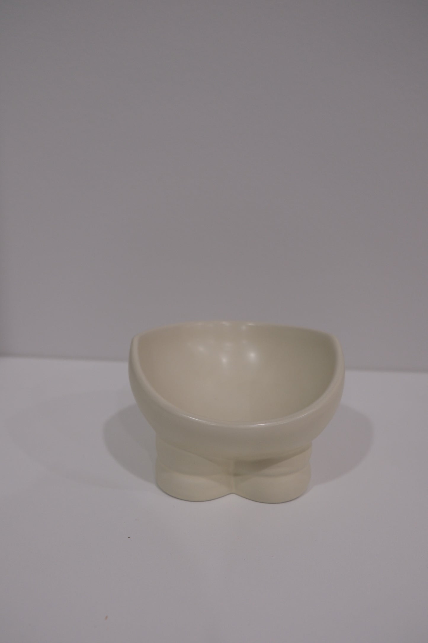 White Tub Bowl