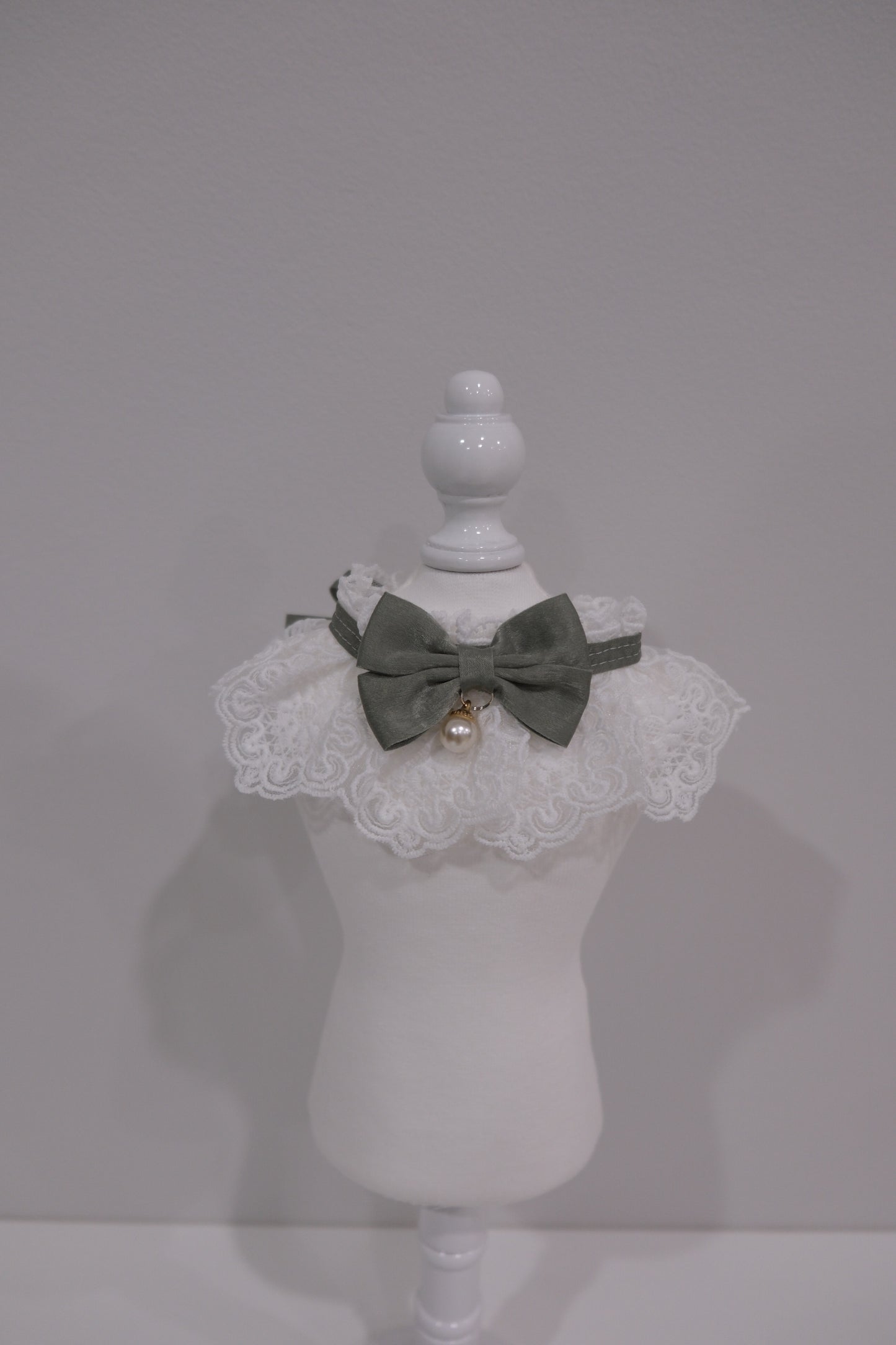 Green Pearl Collar