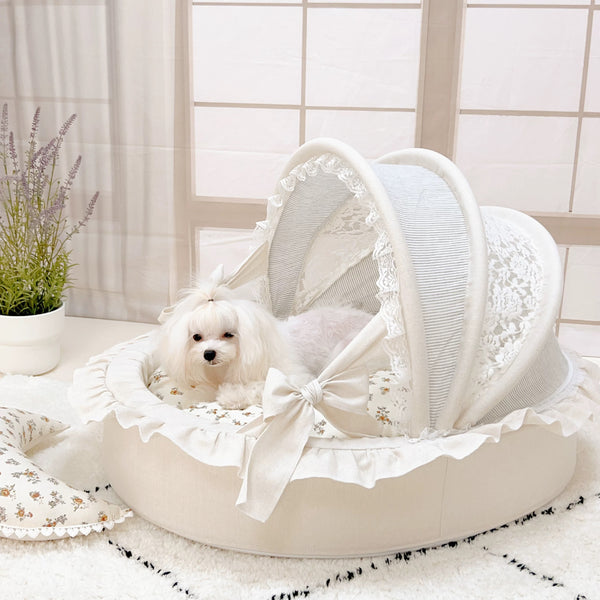 White Basket Bed